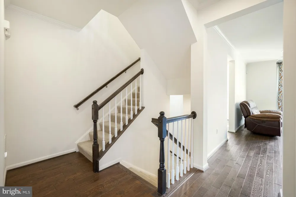21521 WILLOW BREEZE SQUARE Ashburn, VA 20147
