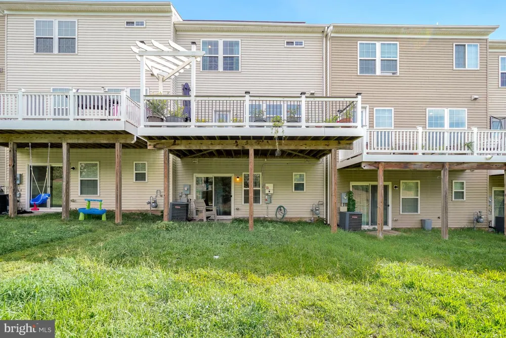 21521 WILLOW BREEZE SQUARE Ashburn, VA 20147
