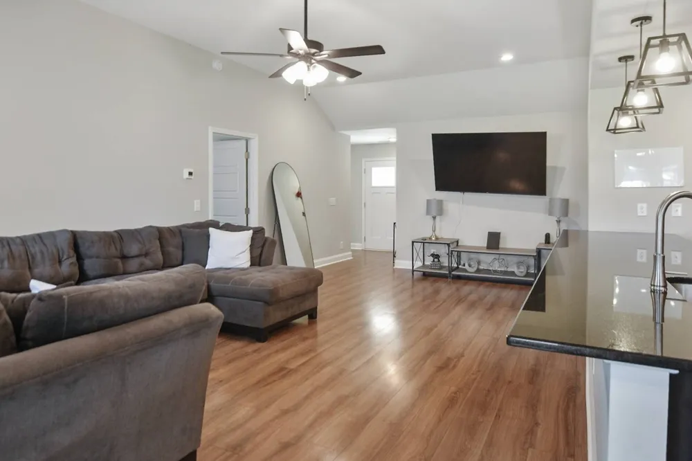 2909 Darrow Road Clarksville, TN 37042