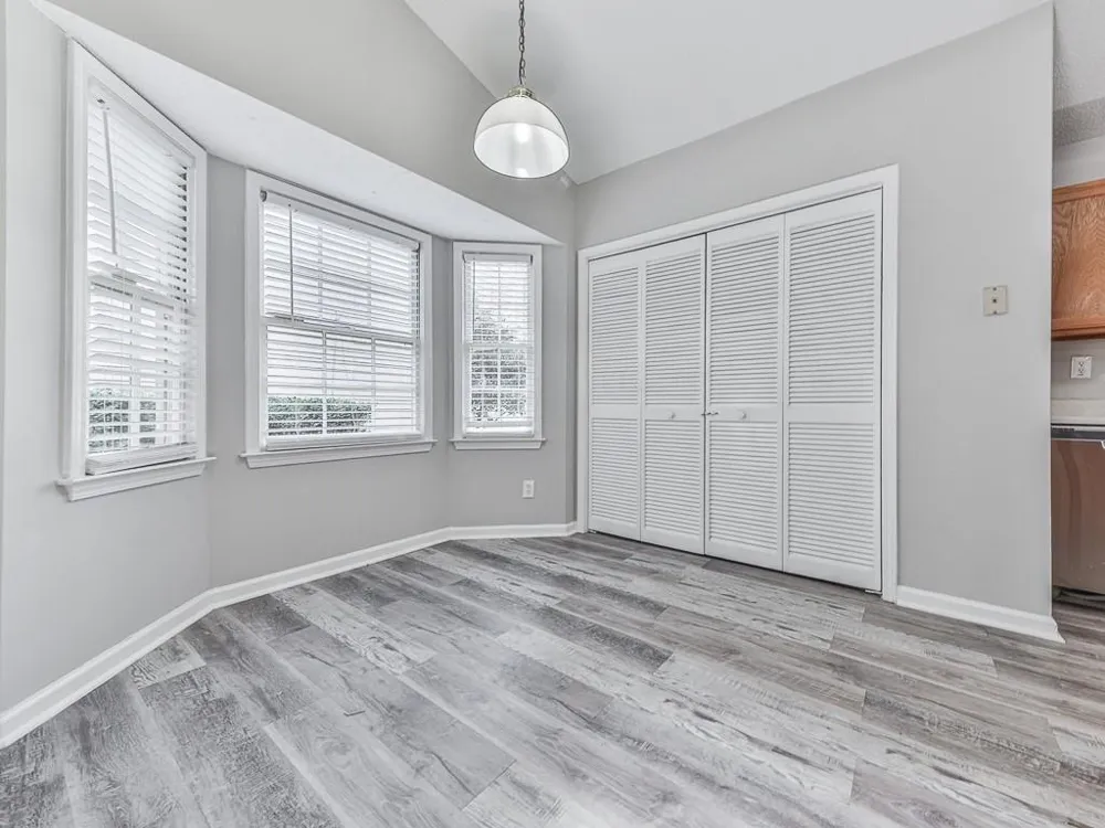 650 Radford Circle Woodstock, GA 30188