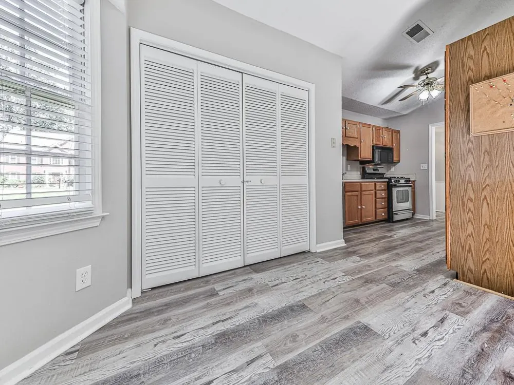 650 Radford Circle Woodstock, GA 30188