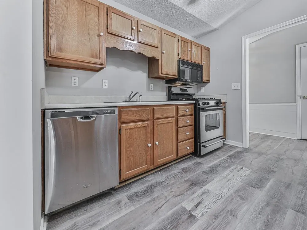 650 Radford Circle Woodstock, GA 30188