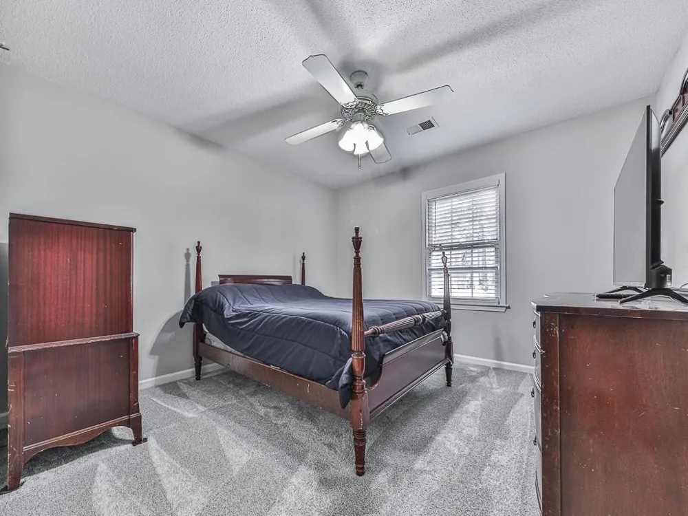 650 Radford Circle Woodstock, GA 30188