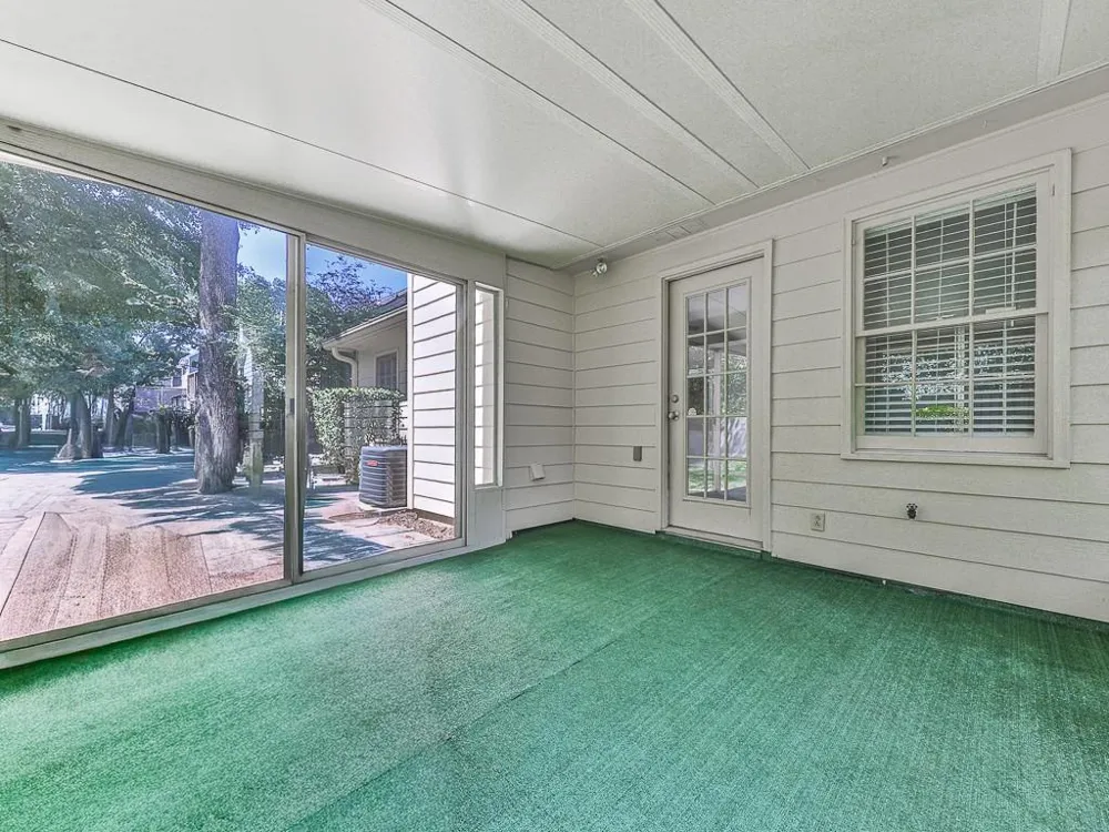 650 Radford Circle Woodstock, GA 30188