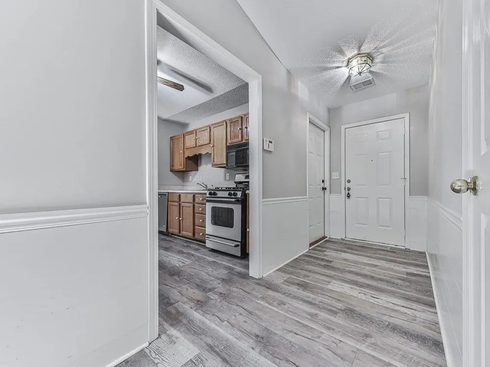 650 Radford Circle Woodstock, GA 30188