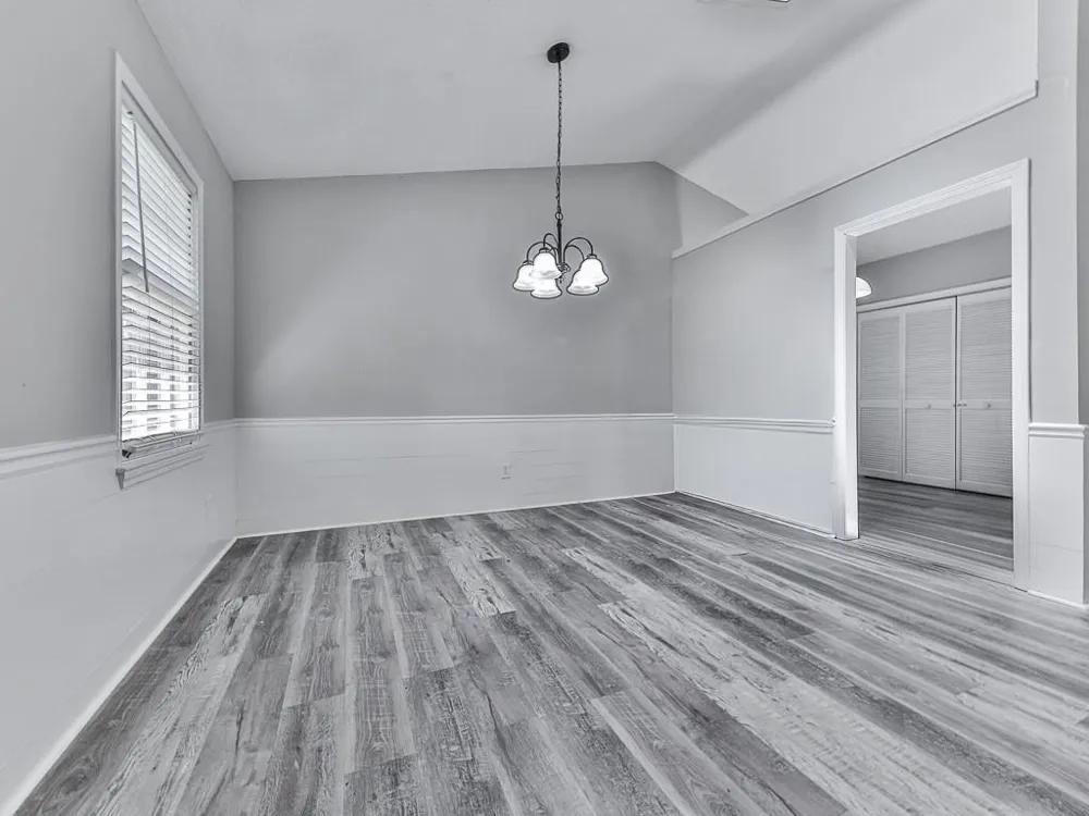 650 Radford Circle Woodstock, GA 30188