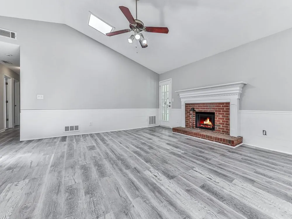 650 Radford Circle Woodstock, GA 30188