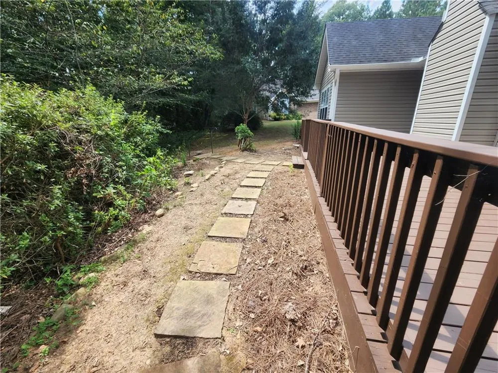 180 Brookestone Point Fayetteville, GA 30215