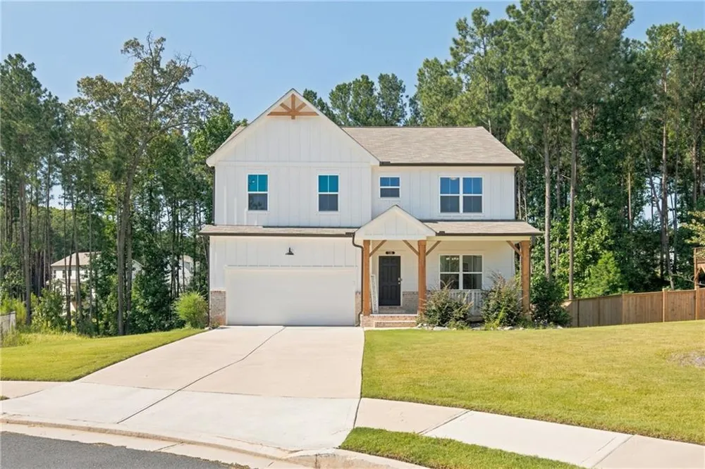 136 Ledgemont Way Acworth, GA 30101