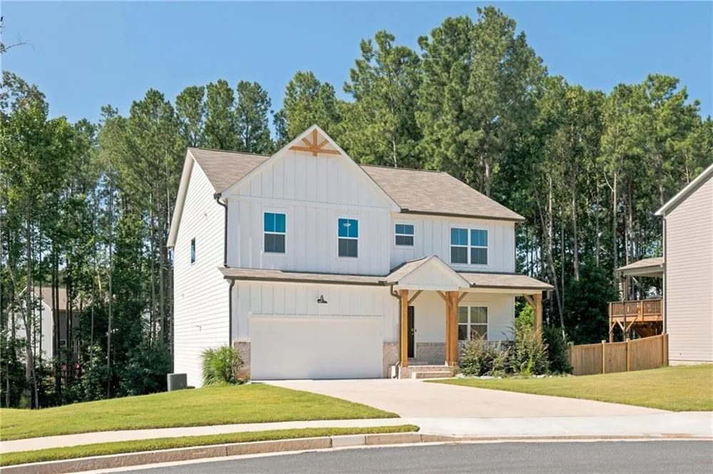 136 Ledgemont Way Acworth, GA 30101