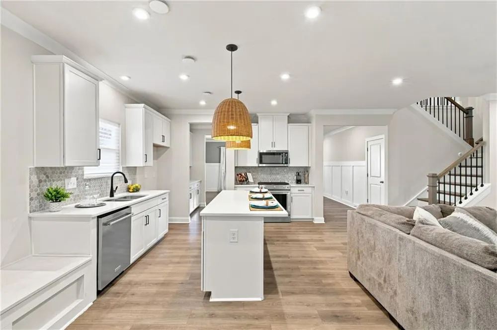 136 Ledgemont Way Acworth, GA 30101