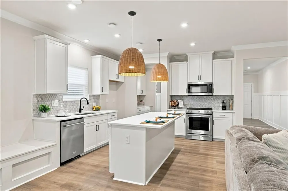 136 Ledgemont Way Acworth, GA 30101