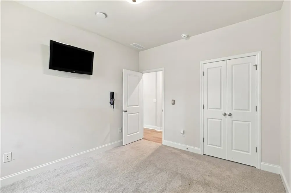 136 Ledgemont Way Acworth, GA 30101