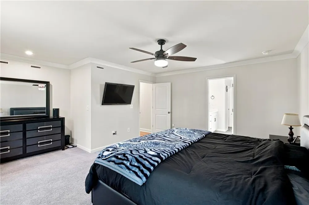 136 Ledgemont Way Acworth, GA 30101
