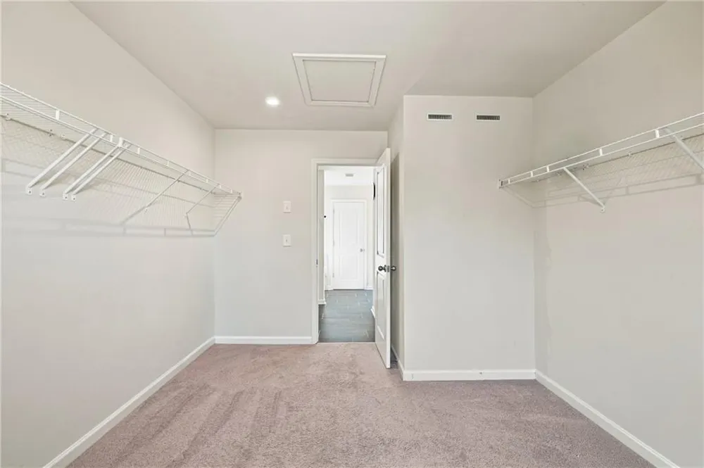 136 Ledgemont Way Acworth, GA 30101