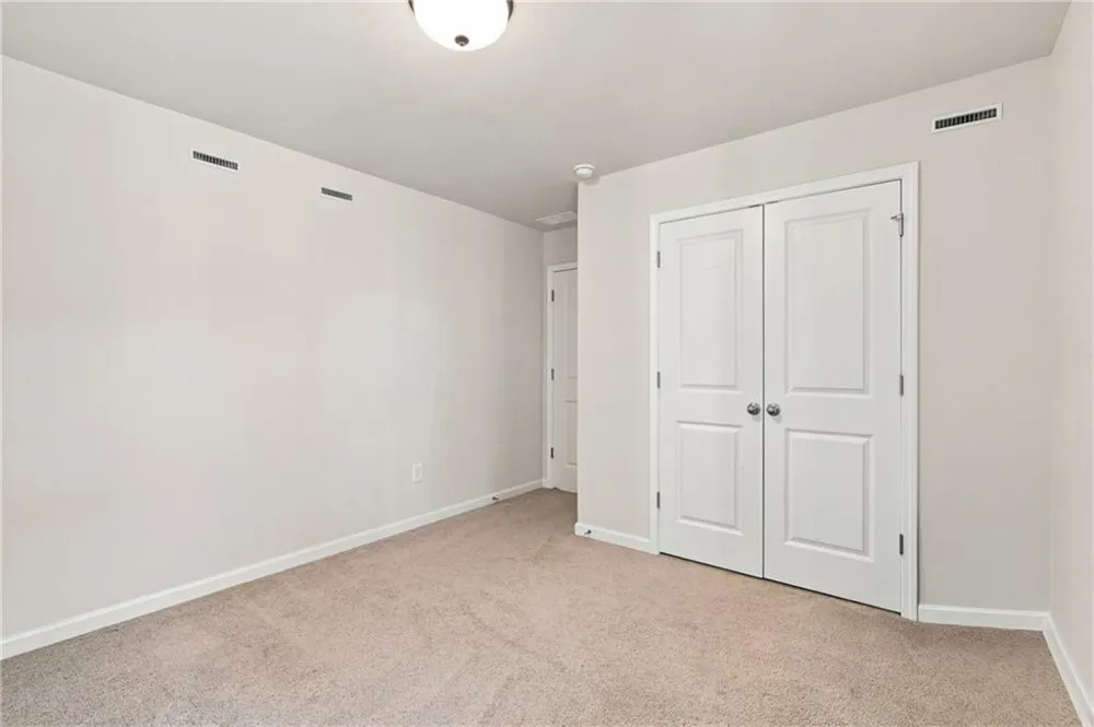 136 Ledgemont Way Acworth, GA 30101