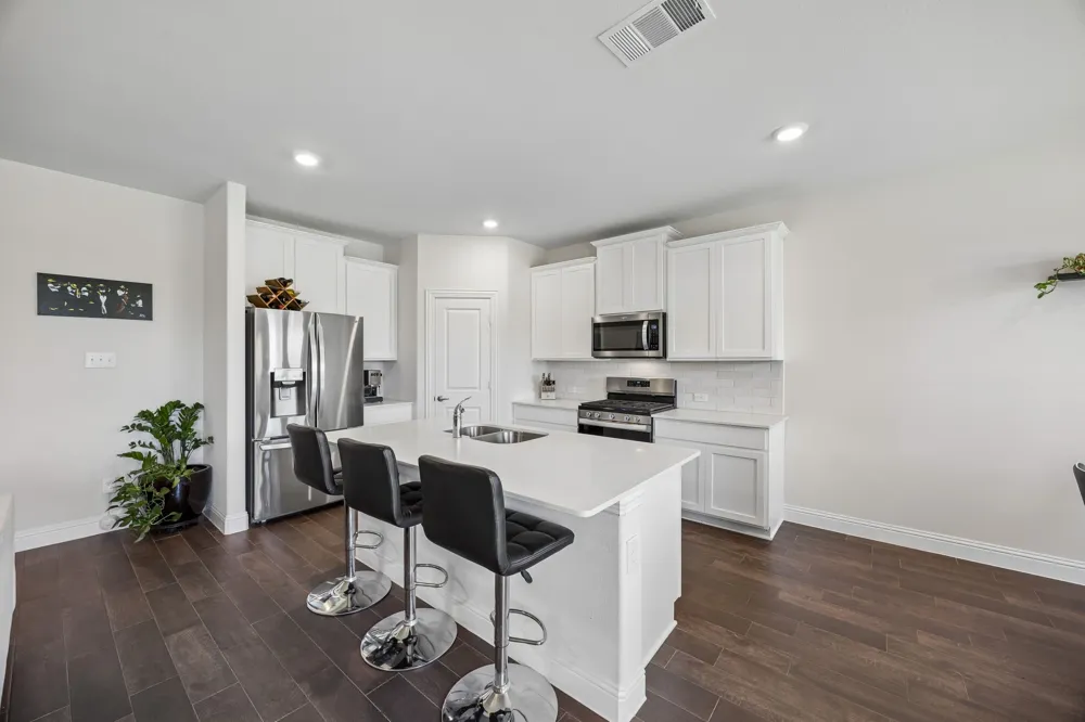 11233 Gold Pan Trail Aubrey, TX 76227