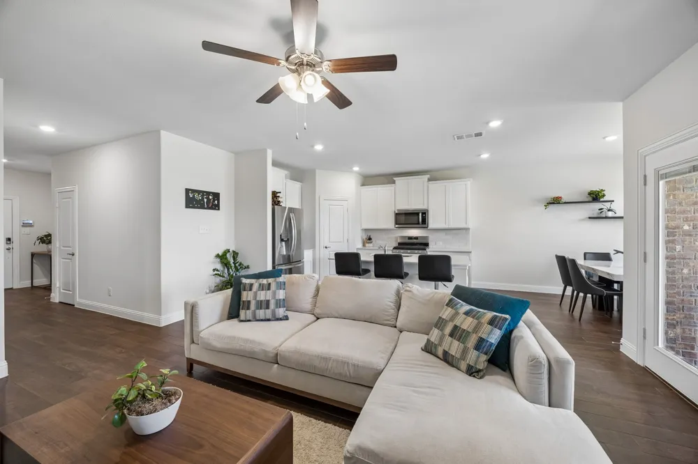 11233 Gold Pan Trail Aubrey, TX 76227