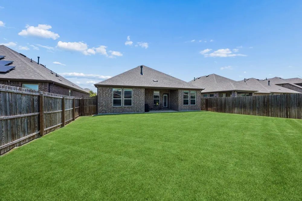 11233 Gold Pan Trail Aubrey, TX 76227