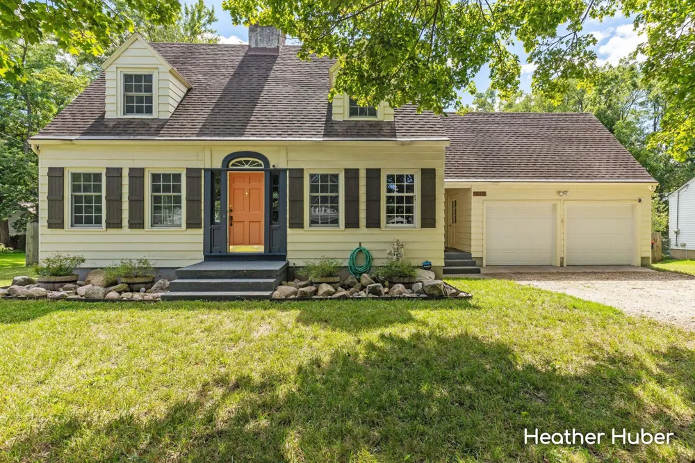 1860 Michigan Street NE Grand Rapids, MI 49503