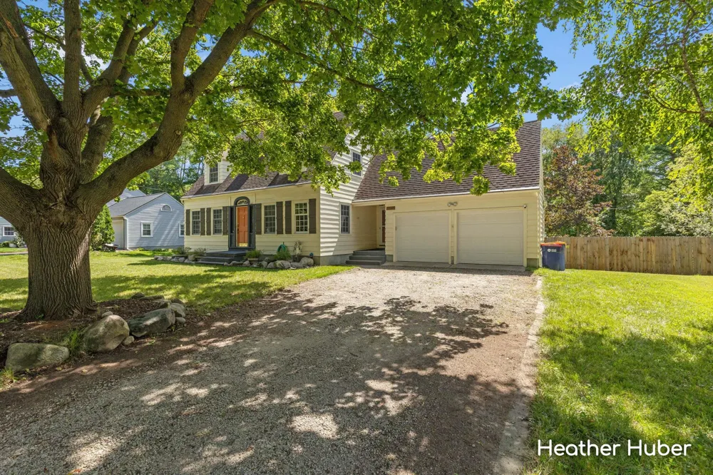 1860 Michigan Street NE Grand Rapids, MI 49503