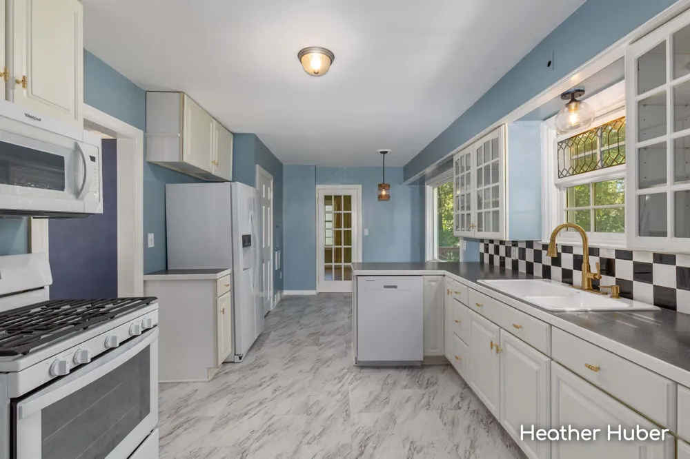 1860 Michigan Street NE Grand Rapids, MI 49503