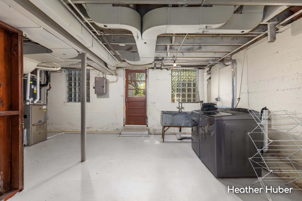 1860 Michigan Street NE Grand Rapids, MI 49503
