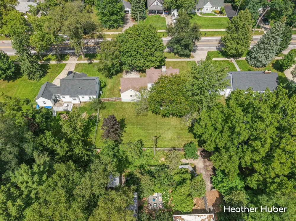 1860 Michigan Street NE Grand Rapids, MI 49503