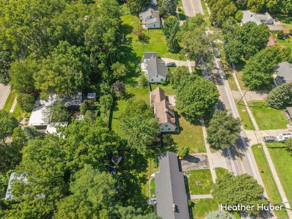 1860 Michigan Street NE Grand Rapids, MI 49503