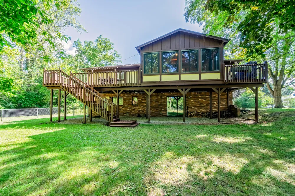 6549 Napier Road Plymouth, MI 48170