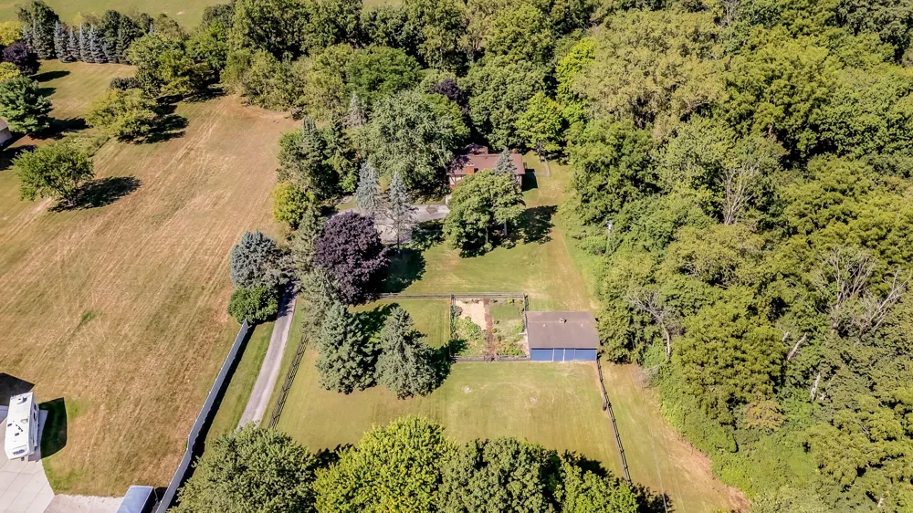 6549 Napier Road Plymouth, MI 48170