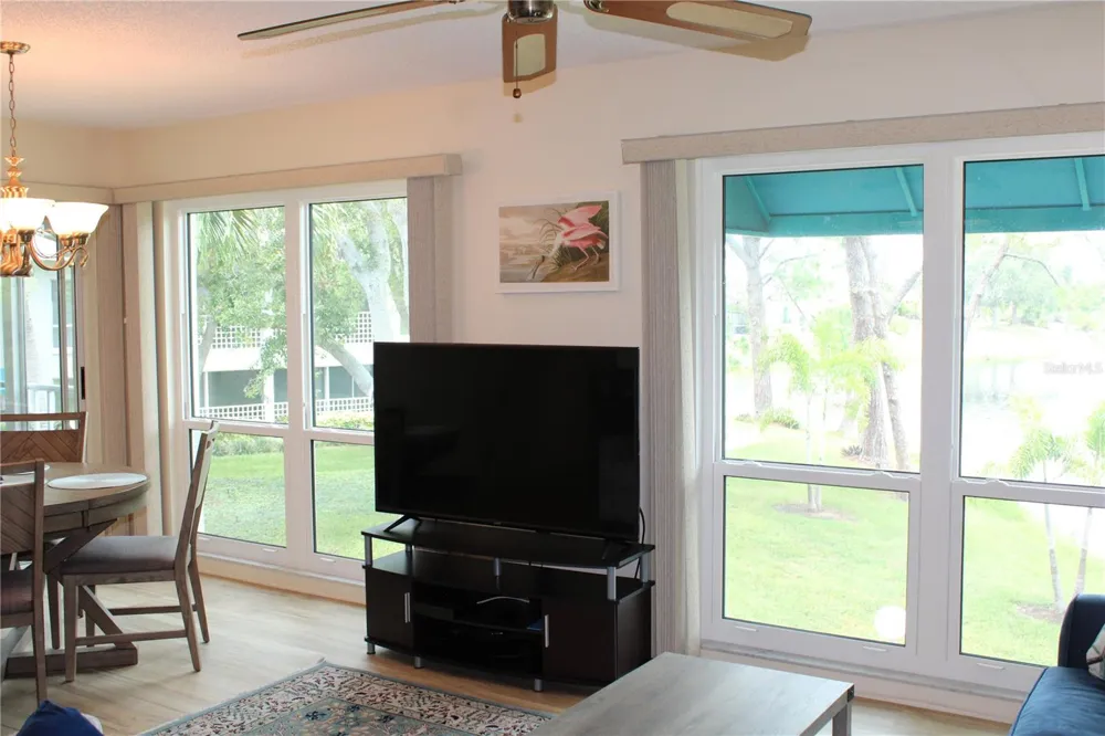 327 108TH STREET W #327 Bradenton, FL 34209