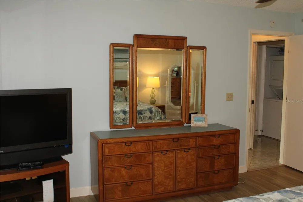 327 108TH STREET W #327 Bradenton, FL 34209