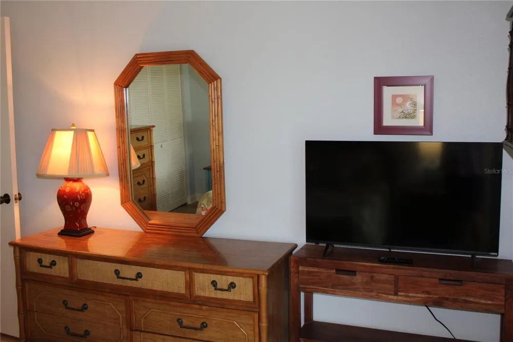 327 108TH STREET W #327 Bradenton, FL 34209