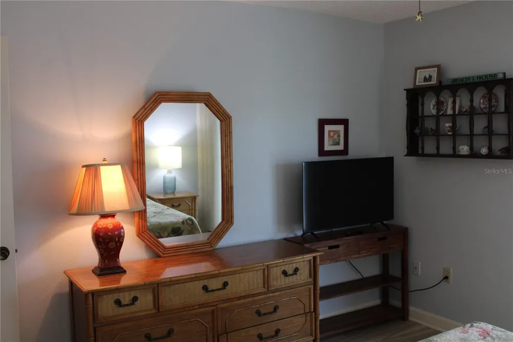 327 108TH STREET W #327 Bradenton, FL 34209