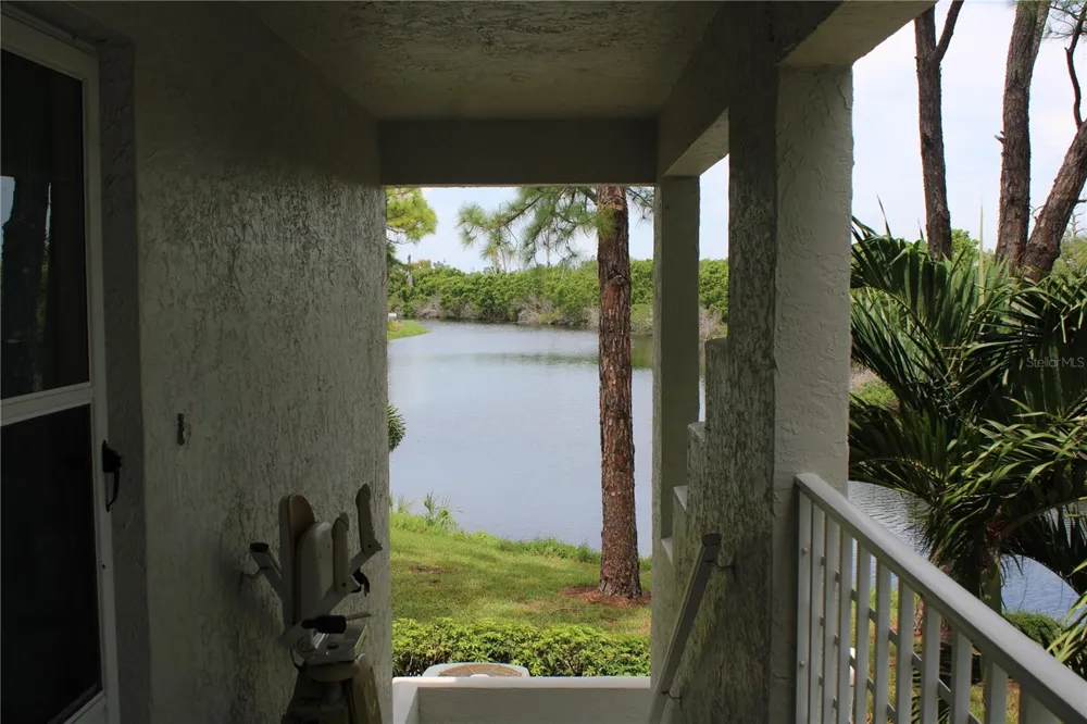 327 108TH STREET W #327 Bradenton, FL 34209