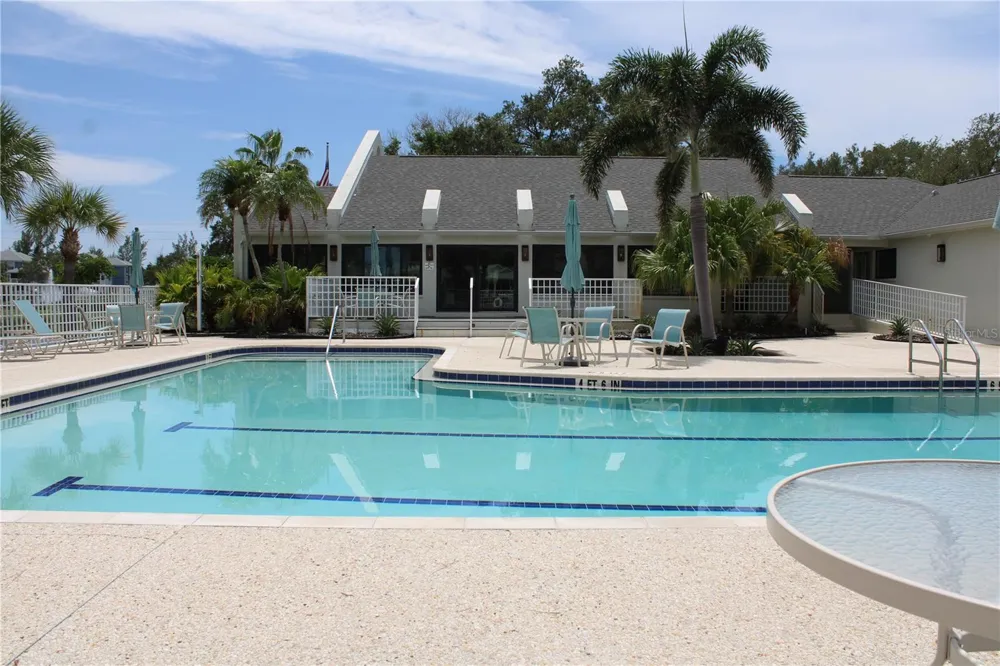 327 108TH STREET W #327 Bradenton, FL 34209