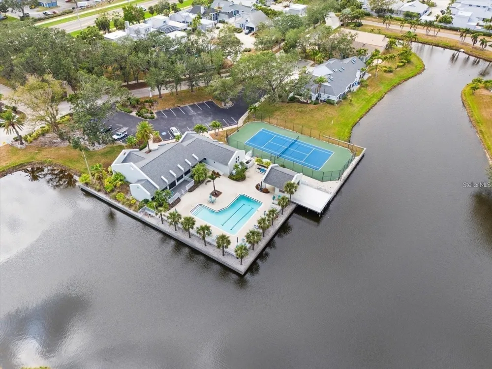 327 108TH STREET W #327 Bradenton, FL 34209