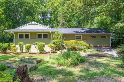 909 Forest Hill Drive