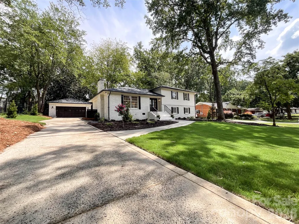 3011 Parkstone Drive Charlotte, NC 28210