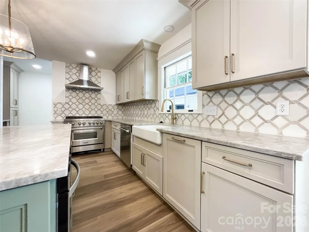 3011 Parkstone Drive Charlotte, NC 28210