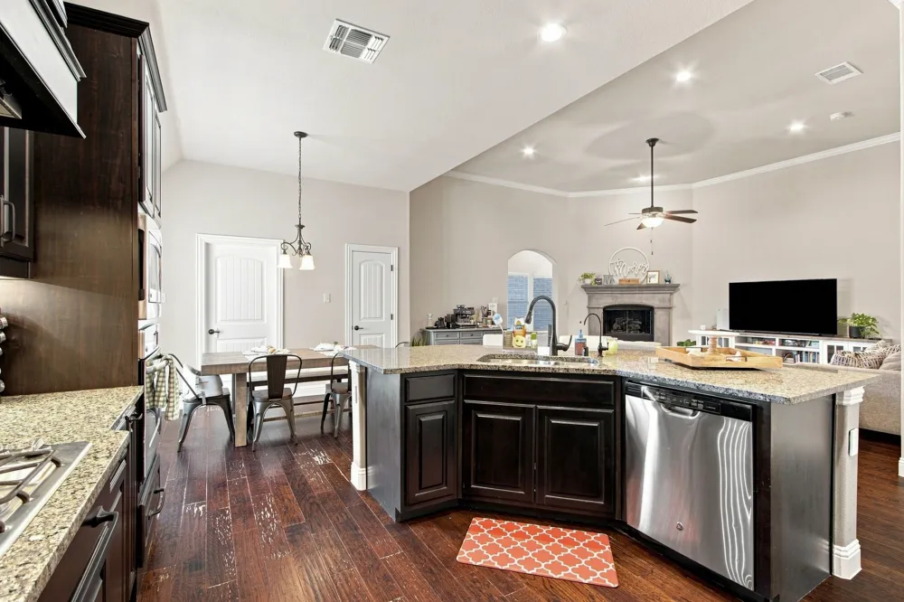 6828 Flicker Lane Plano, TX 75074
