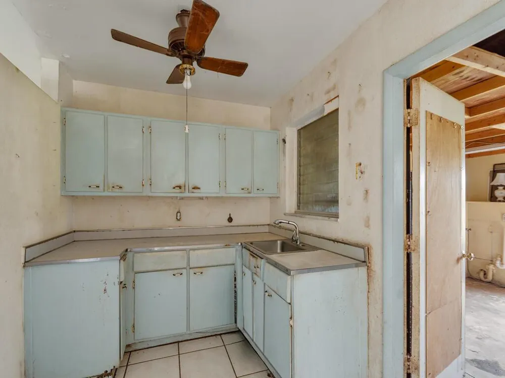 490 Sandia Avenue Port St. Lucie, FL 34983