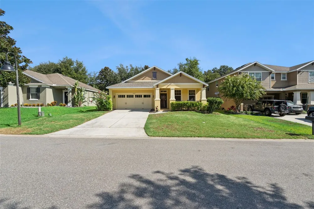 30238 TOKARA TERRACE Mount Dora, FL 32757