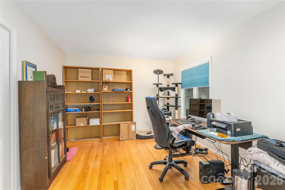 121 Deerlake Drive Asheville, NC 28803