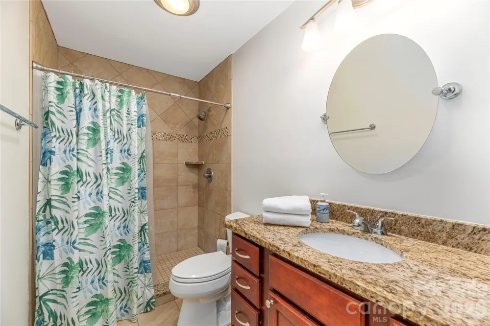 121 Deerlake Drive Asheville, NC 28803