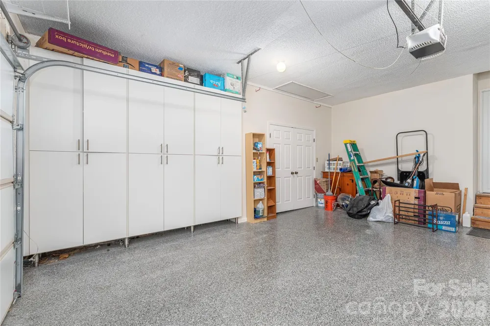 121 Deerlake Drive Asheville, NC 28803