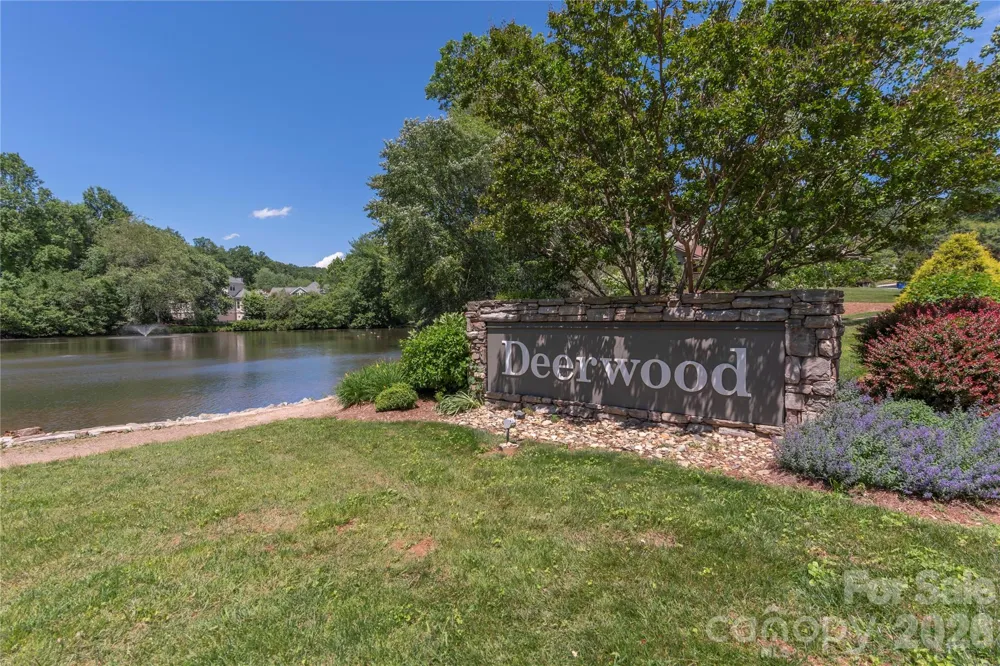 121 Deerlake Drive Asheville, NC 28803