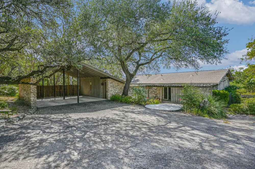 1403 Redbud Trail West Lake Hills, TX 78746