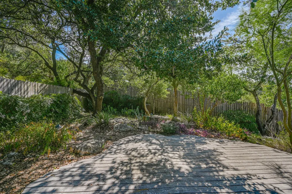 1403 Redbud Trail West Lake Hills, TX 78746